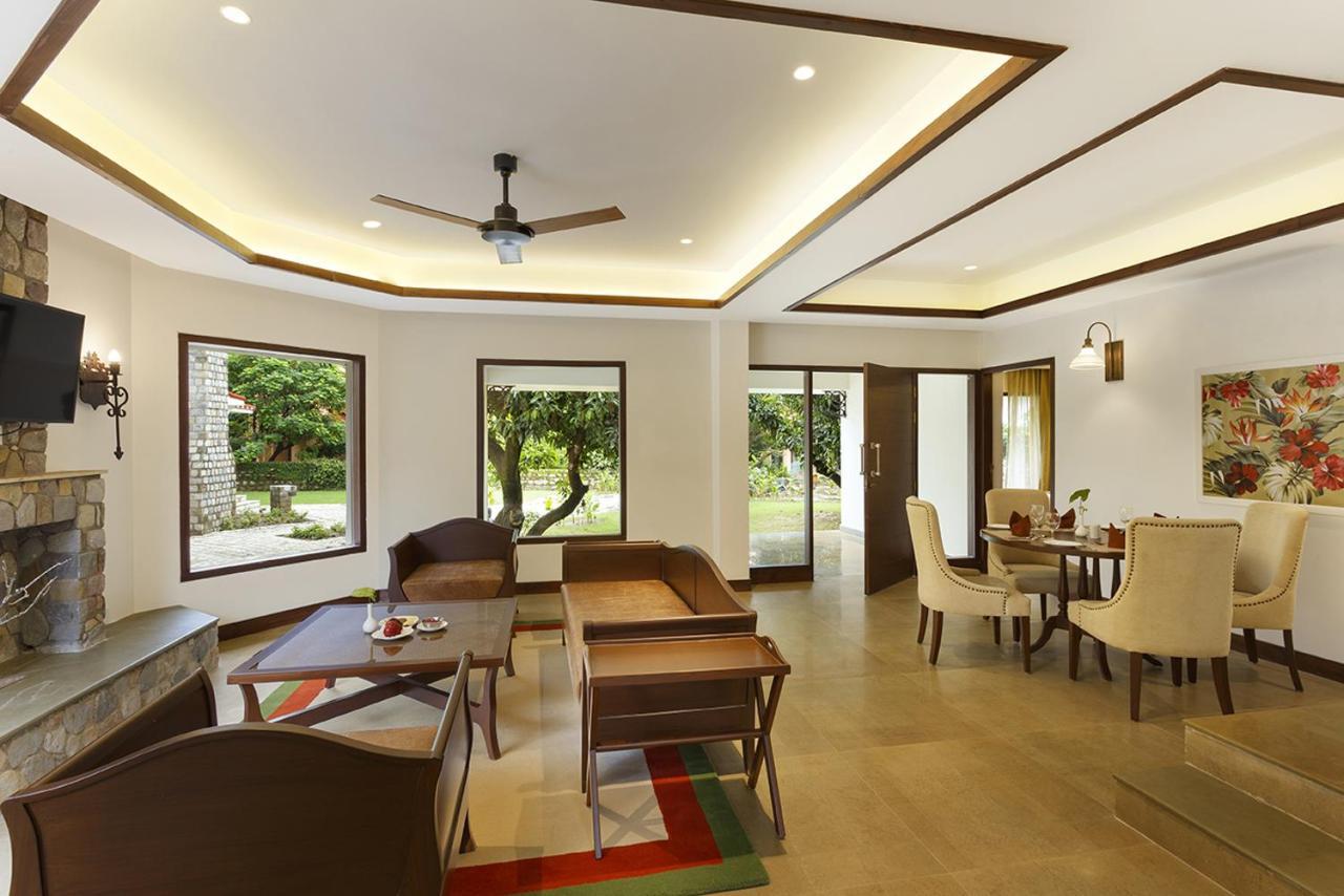 The Riverview Retreat Corbett By Leisure Hotels Garjia Buitenkant foto