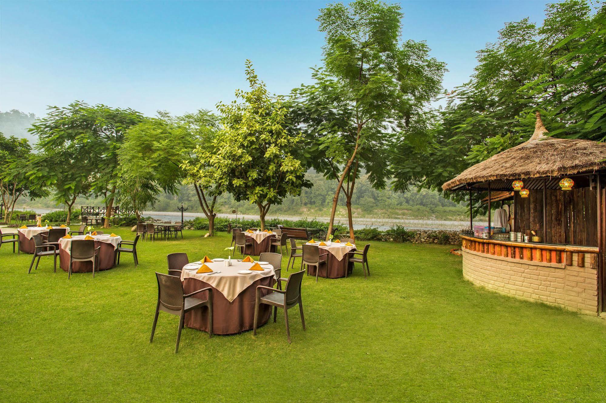 The Riverview Retreat Corbett By Leisure Hotels Garjia Buitenkant foto