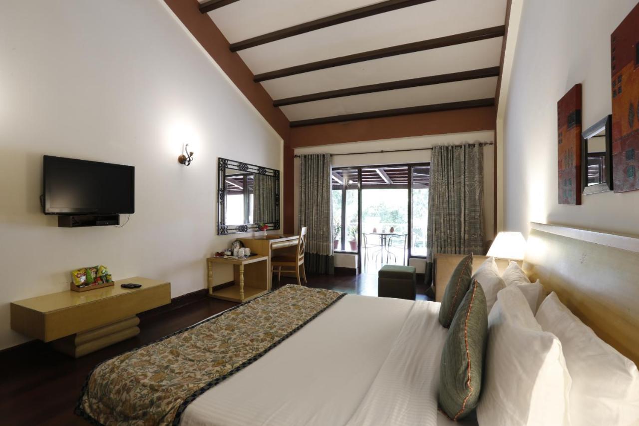 The Riverview Retreat Corbett By Leisure Hotels Garjia Buitenkant foto