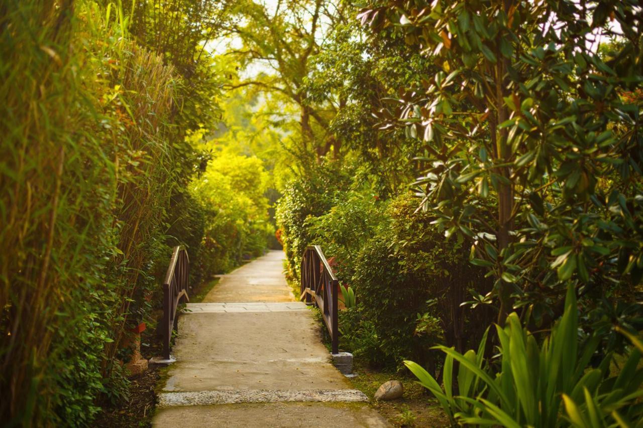 The Riverview Retreat Corbett By Leisure Hotels Garjia Buitenkant foto